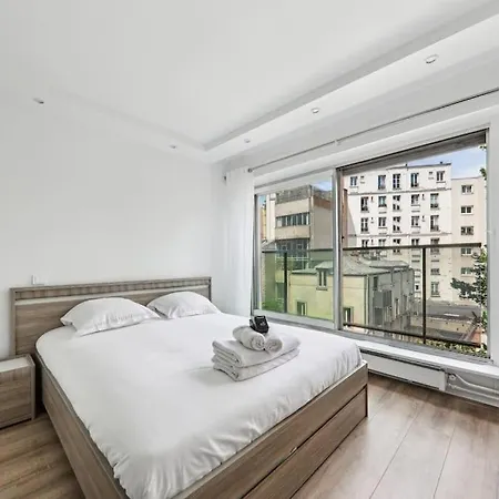 élégant Et Design Parigi